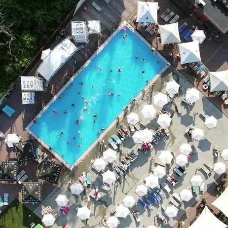 Hotel Otaman Pasiky-Zubryts'ki